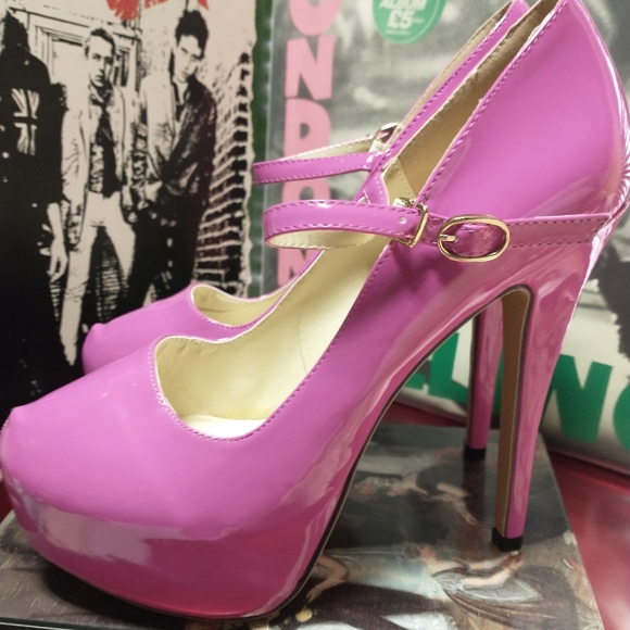 Purple platform Mary Jane heels - Picture 2 of 5